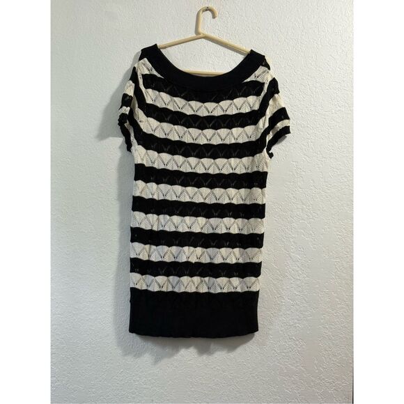 Torrid Sz 2 2x Black White Stripes Open Knit Cotton Pullover Sweater Top - Picture 3 of 3
